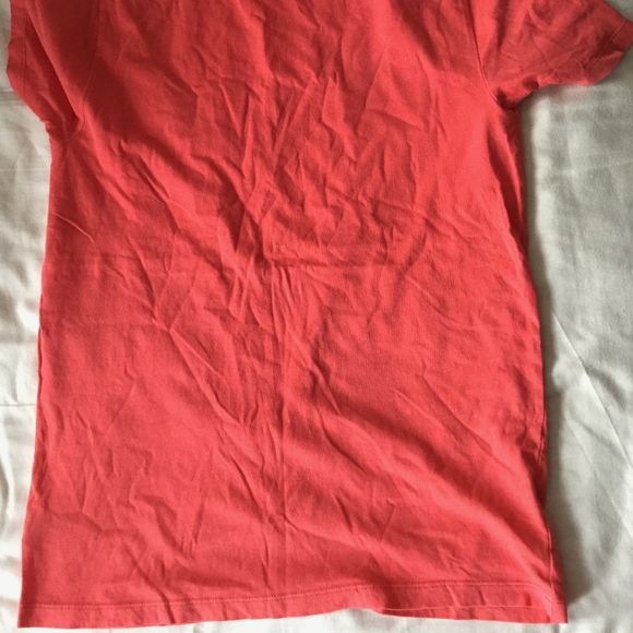 Old Navy Men Shirt. - Picture 2 of 5